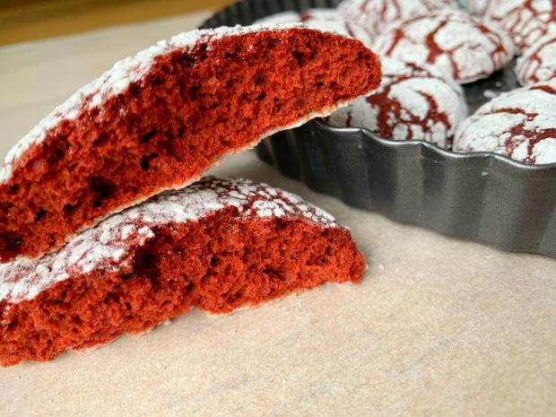 Red Velvet crinkles, Recepty na drobné pečivo, Frommykitchendotcom, 1